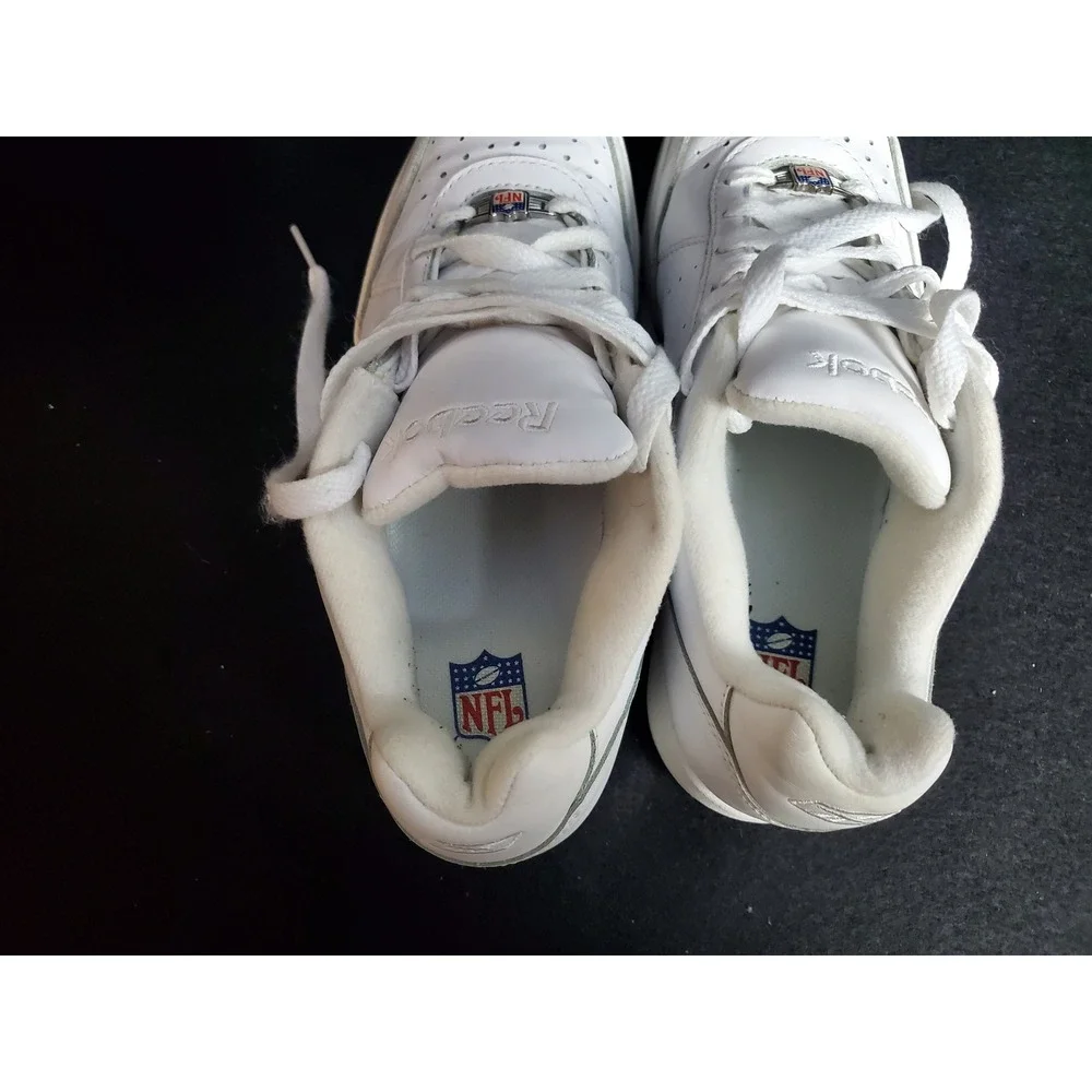 Reebok Miami Dolphins NFL White Leather Low Top Sneakers Womens 8.5 RB 607 KTS
